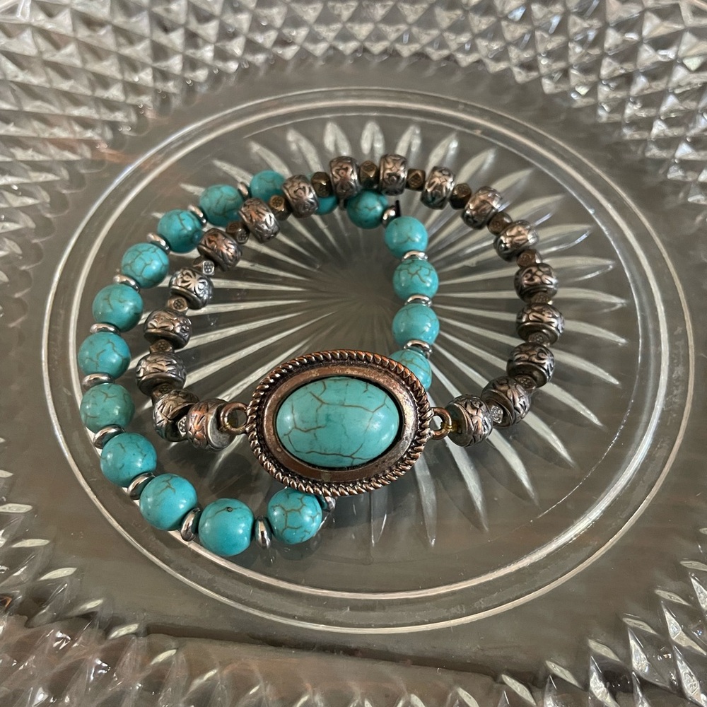 Turquoise Bead Stretch Bracelet Set with Silver Accents